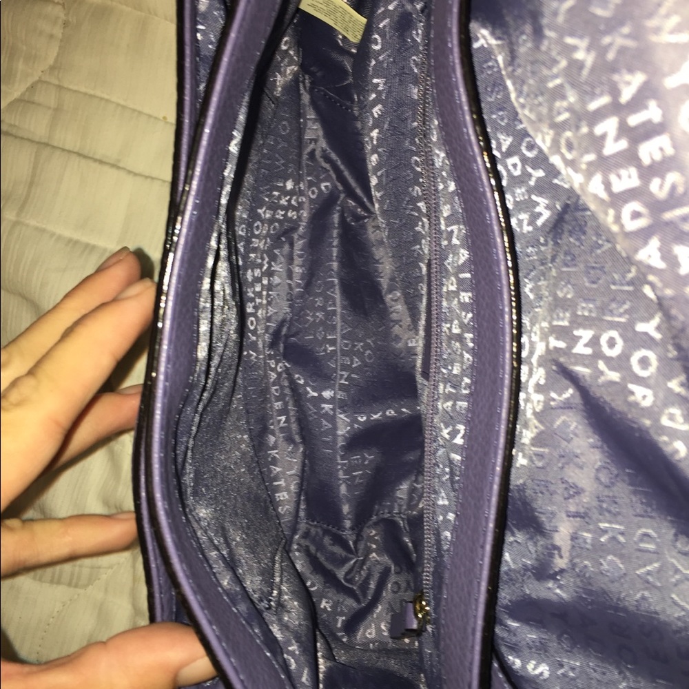 💜 Crossbody 💜 - Picture 4 of 8